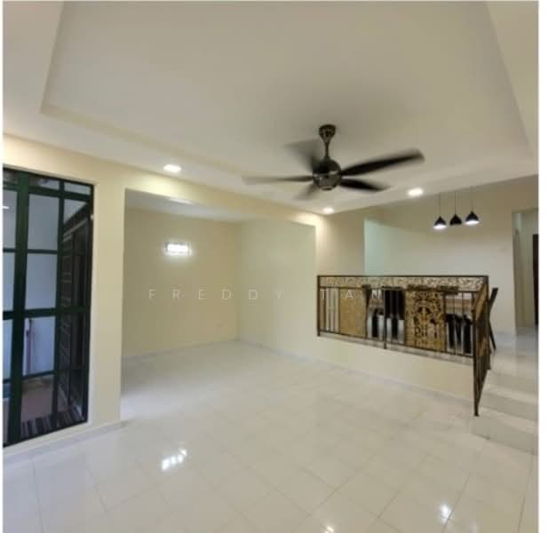 Golf View untuk Untuk Dijual - RM 428,000, Feb 2026 - Living Room - PropertyGuru.com.my