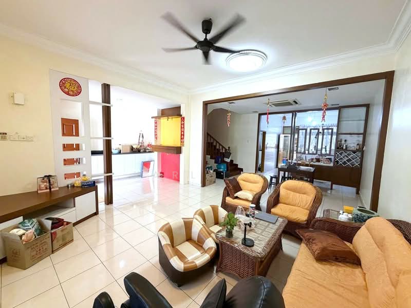 2-storey Terraced House for Sale in Taman Perling (Perling) - Karl Lim - Living Room - PropertyGuru.com.my