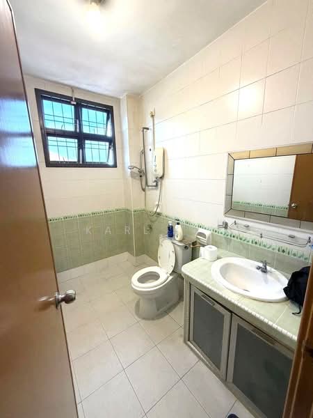 2-storey Terraced House for Sale in Taman Perling (Perling) - Karl Lim - Bathroom - PropertyGuru.com.my