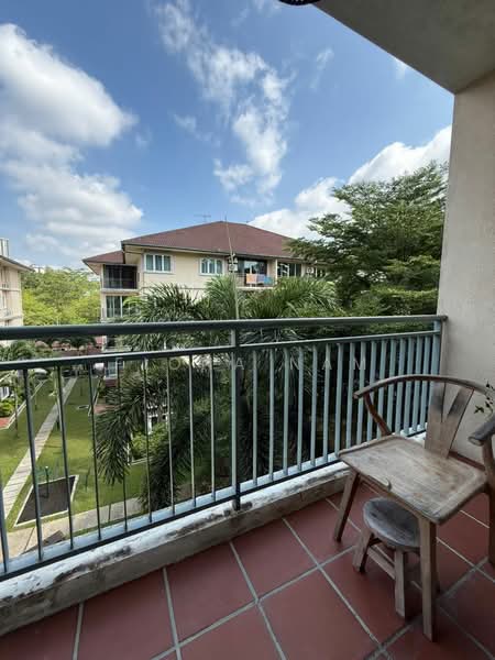 Pangsapuri untuk Dijual di Larkin Residence (Phase Three) - Fiona Nam - Balcony - PropertyGuru.com.my