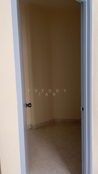 Untuk Disewa - Regency Heights Condo