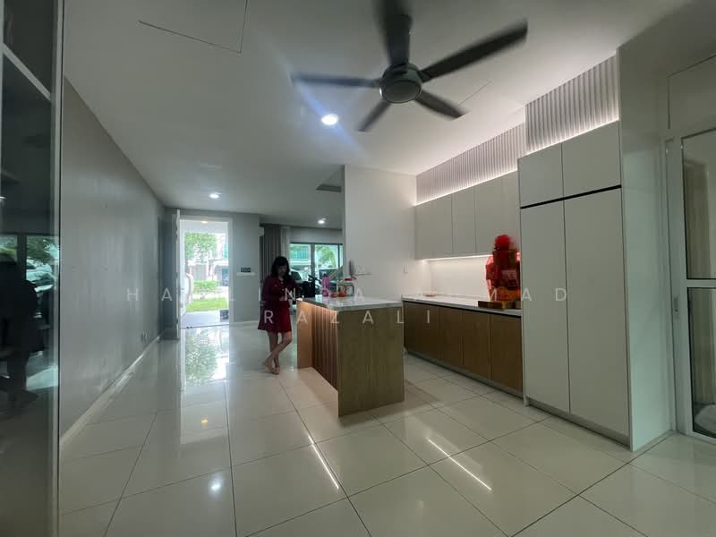 Setia Eco Glades untuk Untuk Dijual - RM 1,360,000, Mac 2026 - Kitchen - PropertyGuru.com.my