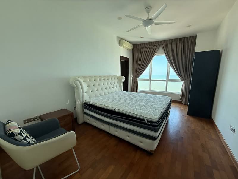 Condominium for Sale at The Cove Condominium - Janice Ooi - Bedroom - PropertyGuru.com.my