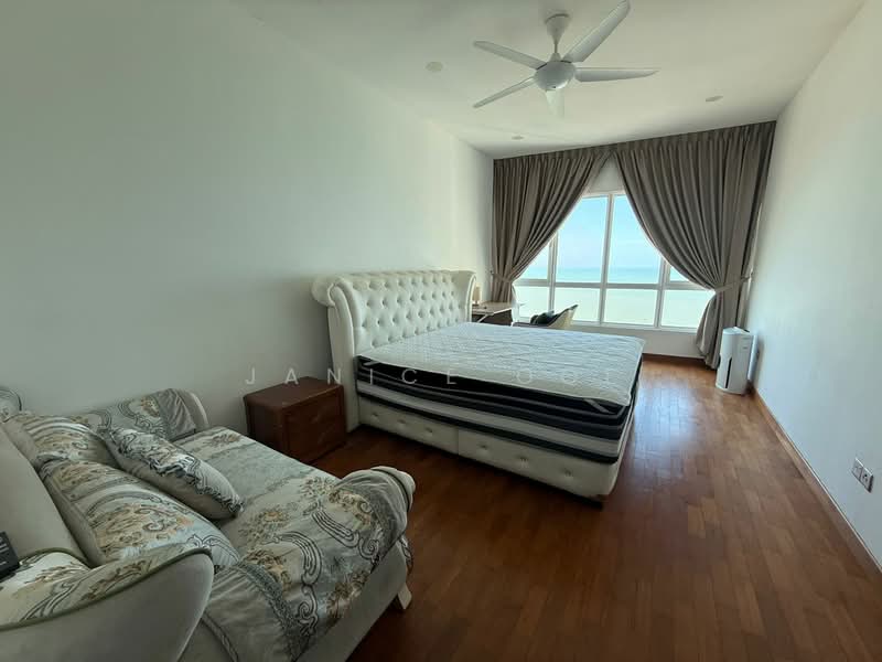 Condominium for Sale at The Cove Condominium - Janice Ooi - Bedroom - PropertyGuru.com.my