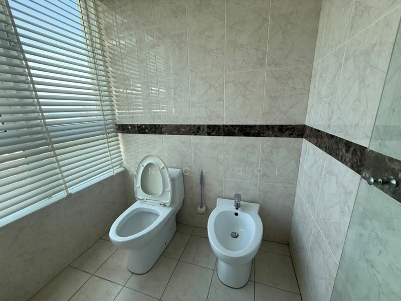 Condominium for Sale at The Cove Condominium - Janice Ooi - Bathroom - PropertyGuru.com.my