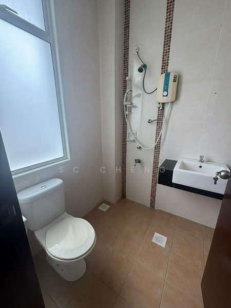 Semi-Detached House for Sale in Johor Bahru (Johor) - SC Cheng - Bathroom - PropertyGuru.com.my