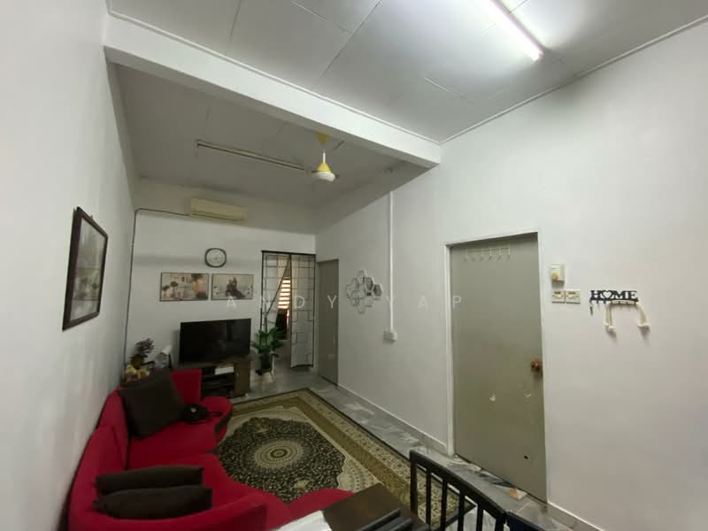 Taman Jati untuk Untuk Dijual - RM 330,000, Mac 2026 - Living Room - PropertyGuru.com.my