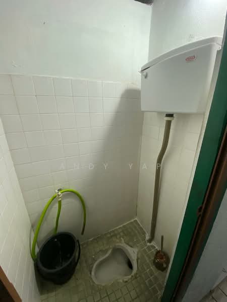 Taman Jati untuk Untuk Dijual - RM 330,000, Mac 2026 - Bathroom - PropertyGuru.com.my