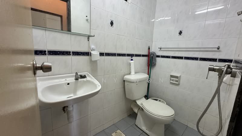 Condominium for Rent at Eden Seaview Condominium - Rainny Wong - Bathroom - PropertyGuru.com.my