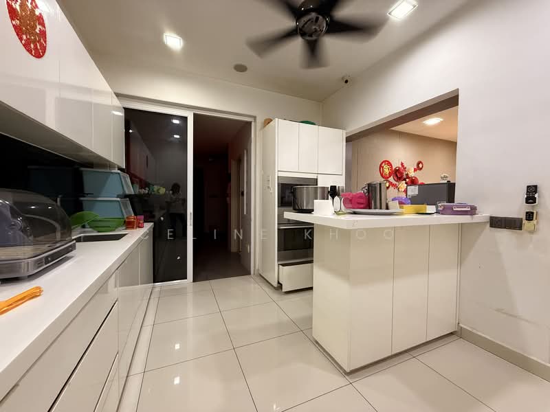 2-storey Terraced House for Sale in Setia Alam (Selangor) - Celine Khoo - Kitchen - PropertyGuru.com.my