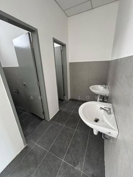 Shop / Office for Rent in Austin Crest (Johor Bahru) - Agnes Low - Bathroom - PropertyGuru.com.my