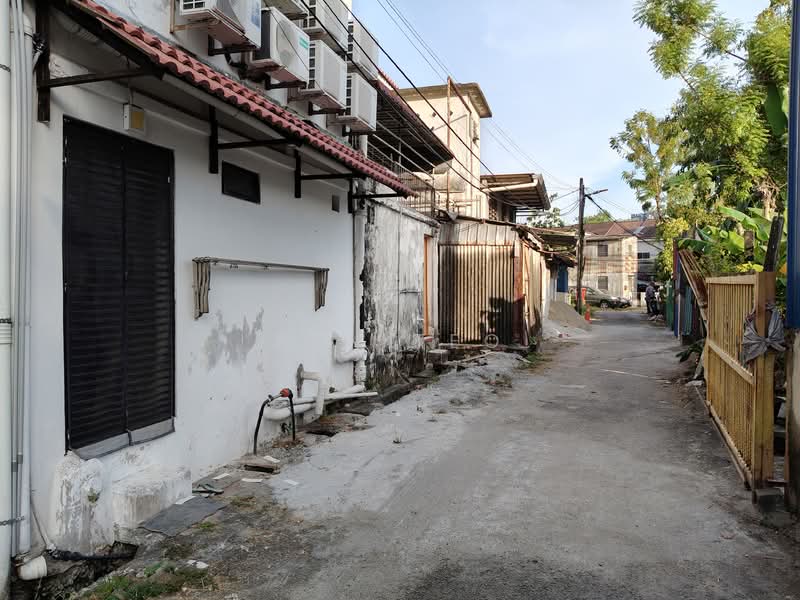 2-storey Terraced House for Sale in Dhoby Ghaut (George Town) - Pen Teo - Back Lane - PropertyGuru.com.my
