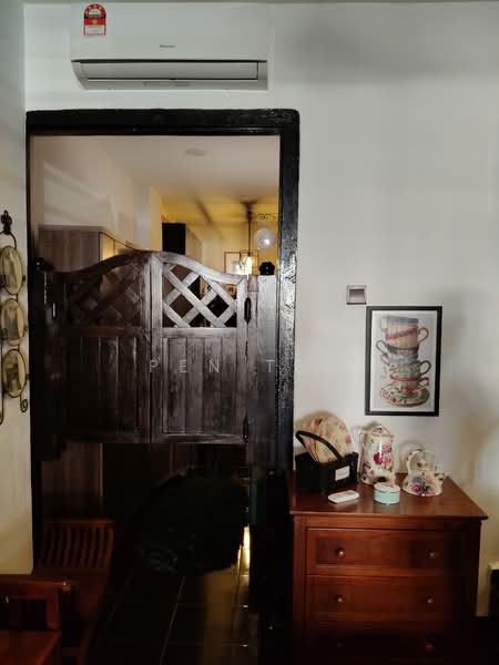 2-storey Terraced House for Sale in Dhoby Ghaut (George Town) - Pen Teo - Middle Door - PropertyGuru.com.my