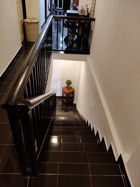 2-storey Terraced House for Sale in Dhoby Ghaut (George Town) - Pen Teo - Staircase  - PropertyGuru.com.my
