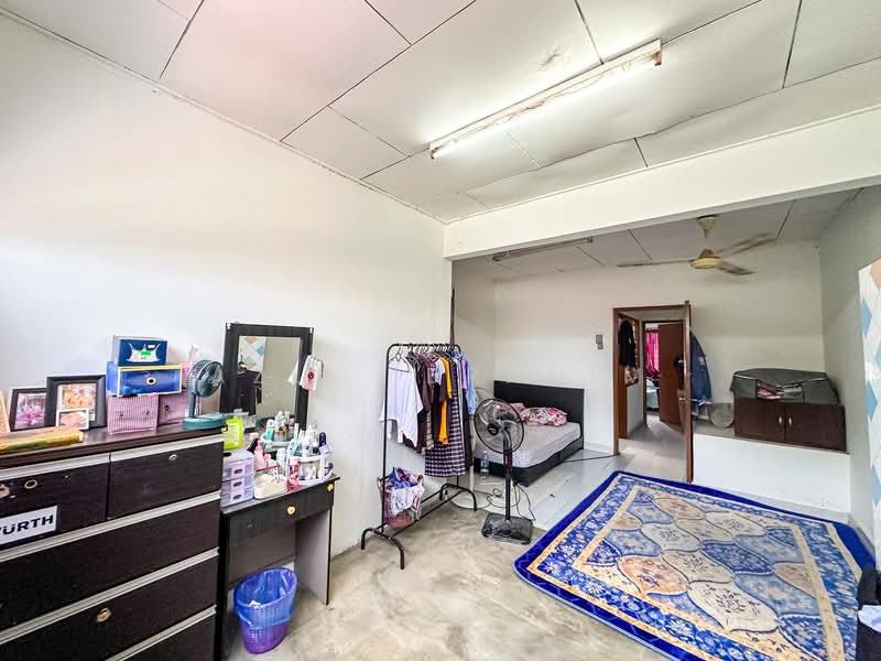 Taman Selayang Jaya untuk Untuk Dijual - RM 385,000, Feb 2026 - Bedroom - PropertyGuru.com.my