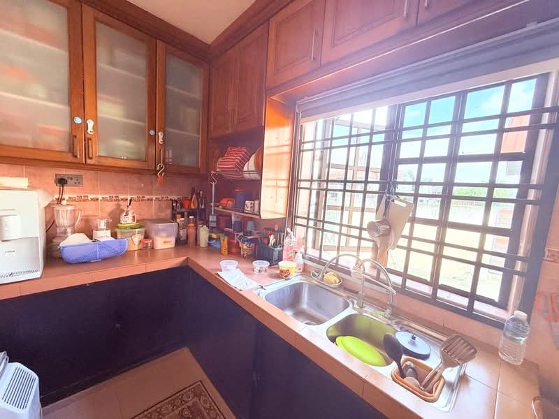 Taman Johor Jaya untuk Untuk Dijual - RM 538,000, Feb 2026 - Kitchen - PropertyGuru.com.my