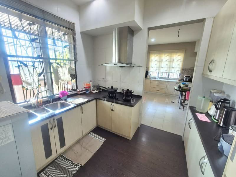 Avenue One Bandar Tun Hussein Onn BTHO Cheras untuk Untuk Dijual - RM 1,800,000, Feb 2026 - Kitchen - PropertyGuru.com.my