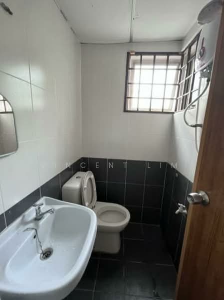 Townhouse for Rent in Bukit Jalil (Kuala Lumpur) - Vincent Lim - Bathroom - PropertyGuru.com.my