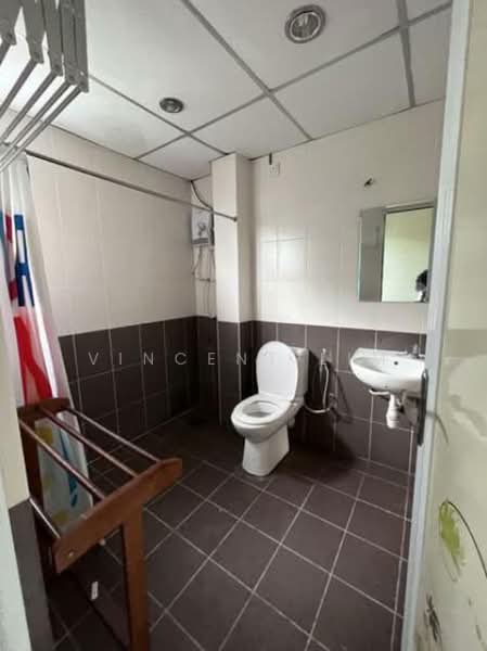 Townhouse for Rent in Bukit Jalil (Kuala Lumpur) - Vincent Lim - Bathroom - PropertyGuru.com.my
