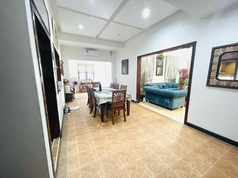 Semi-Detached House for Sale in Ampang (Selangor) - Seri Nordin - Dining Room - PropertyGuru.com.my