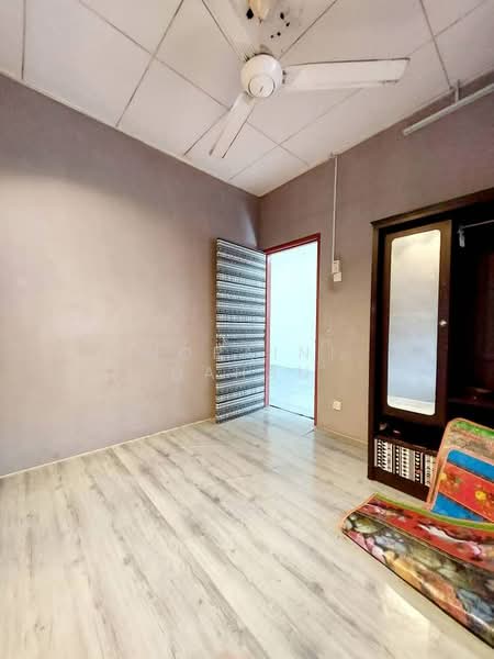 Flat for Sale at Taman Bukit Mewah - Noraini Dahan - Interior - PropertyGuru.com.my