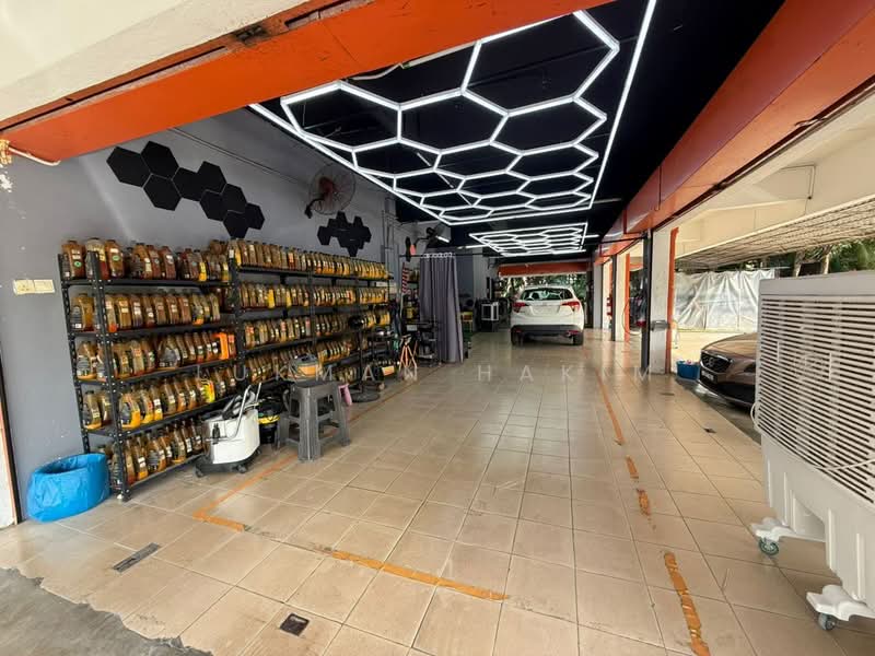 Shop for Rent in SS19 (Subang Jaya) - Lukman Hakim - Car Park - PropertyGuru.com.my