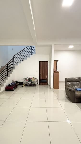 Semi-Detached House for Rent in Johor Bahru (Johor) - CK Lim - Living Room - PropertyGuru.com.my