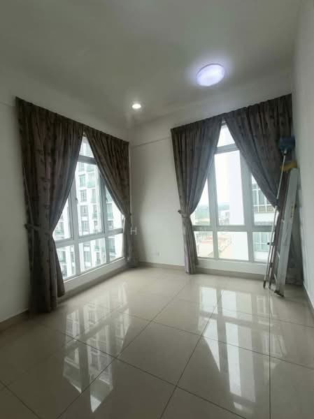 BM City Suites @ BM City Mall untuk Untuk Disewa - RM 1,100 /bulan, Mac 2026 - Living Room - PropertyGuru.com.my