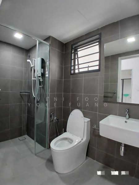 Service Residence for Rent at Berkeley Uptown - Veni Foo Yoke Fuang - Bathroom - PropertyGuru.com.my