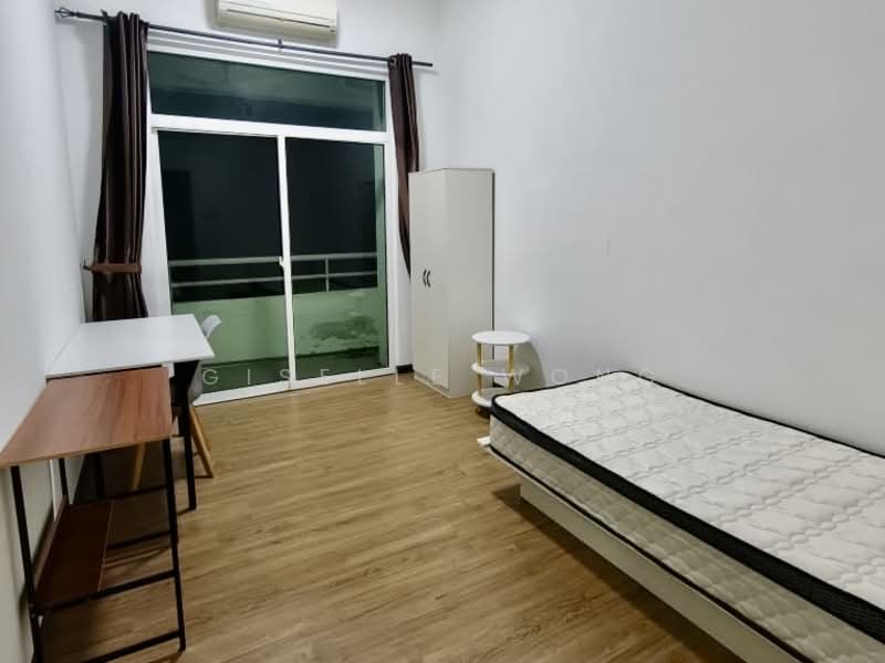 Starhill Luxury Residence untuk Untuk Disewa - RM 2,500 /bulan, Mac 2026 - Bedroom - PropertyGuru.com.my