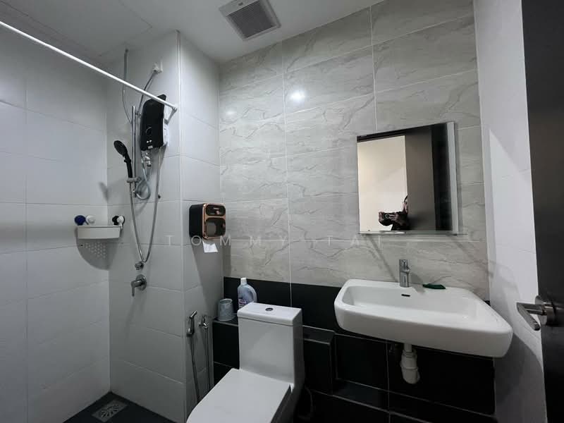 Wave @ Marina Cove untuk Untuk Disewa - RM 2,600 /bulan, Feb 2026 - Bathroom - PropertyGuru.com.my