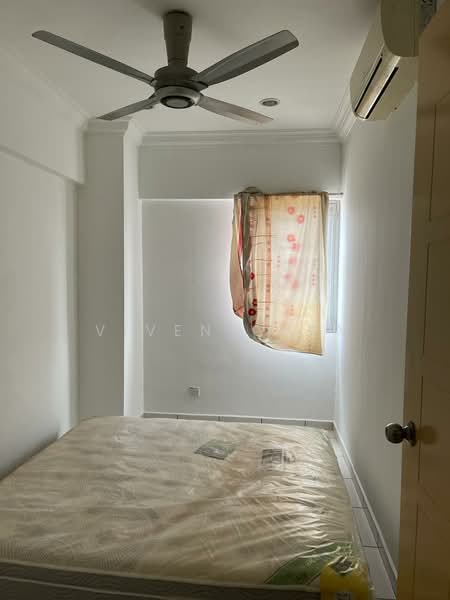 Condominium for Sale at Axis Residence @ Axis Pandan - Viven Chia - Bedroom - PropertyGuru.com.my