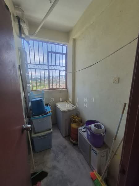 Apartment for Sale at Selesa I Resort Apartment (Pangsapuri Damai Mewah B) - Noraini Dahan - Balcony - PropertyGuru.com.my