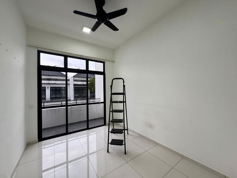 Terraced House for Sale in Johor Bahru (Johor) - Shi Ting - Balcony - PropertyGuru.com.my