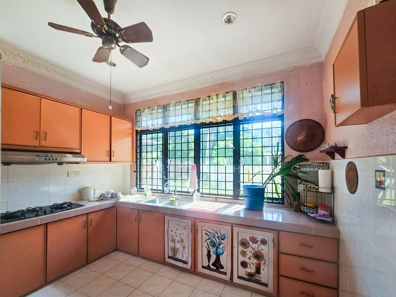 2 storey Semi-D, Lilitan Sungai Emas, Batu Ferringhi untuk Untuk Dijual - RM 850,000, Mac 2026 - Kitchen - PropertyGuru.com.my