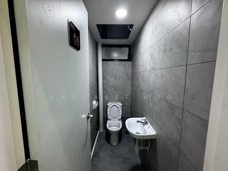 Shop for Rent in Taman Pelangi (Johor Bahru) - Margaret Moo - Bathroom - PropertyGuru.com.my
