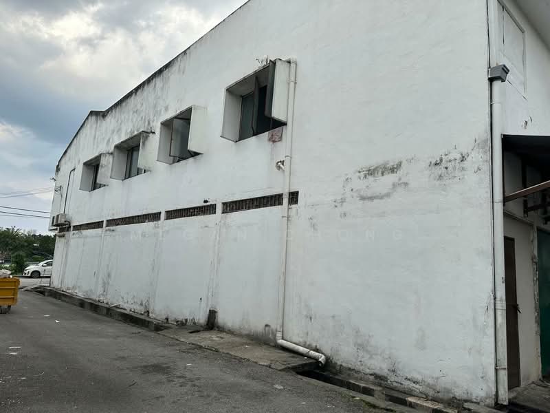 Shop / Office for Sale in Taman Bukit Kuchai (Bandar Kinrara) - Megan Chong - Exterior - PropertyGuru.com.my