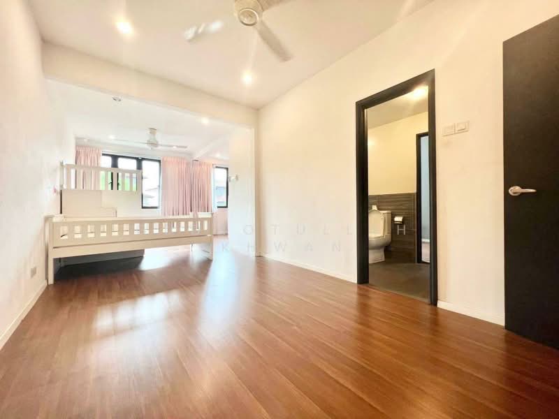 Semi-Detached House for Sale in Taman Mutiara Indah (Puchong) - Gudrotullah Ikhwan - Bedroom - PropertyGuru.com.my