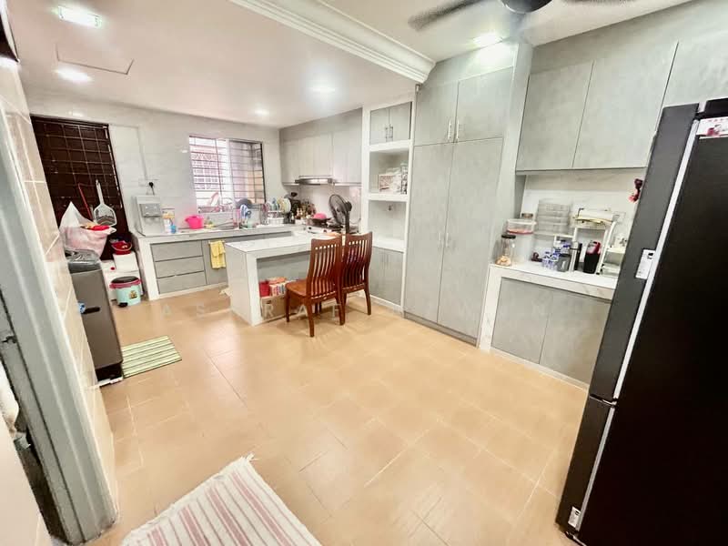Taman Universiti untuk Untuk Dijual - RM 565,000, Feb 2026 - Kitchen - PropertyGuru.com.my