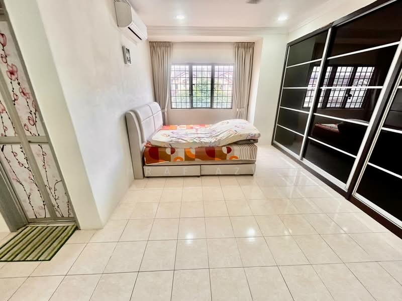 Taman Universiti untuk Untuk Dijual - RM 565,000, Feb 2026 - Bedroom - PropertyGuru.com.my