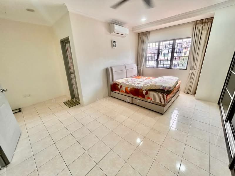 Taman Universiti untuk Untuk Dijual - RM 565,000, Feb 2026 - Bedroom - PropertyGuru.com.my