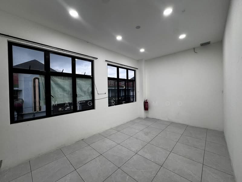 Shop for Rent in Taman Pelangi (Johor Bahru) - Margaret Moo - Interior - PropertyGuru.com.my