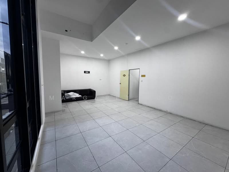 Shop for Rent in Taman Pelangi (Johor Bahru) - Margaret Moo - Interior - PropertyGuru.com.my