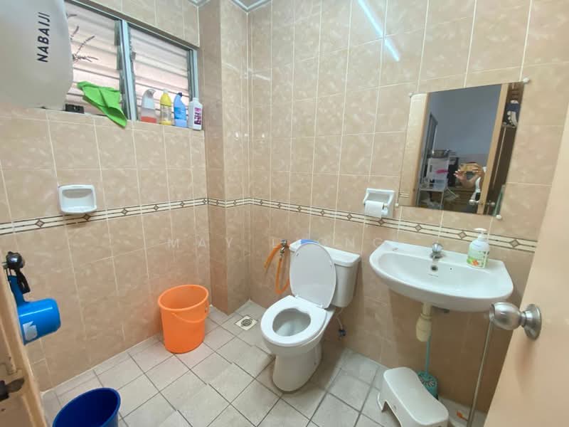 2-storey Terraced House for Sale in Sungai Buloh (Selangor) - May Liong - Bathroom - PropertyGuru.com.my