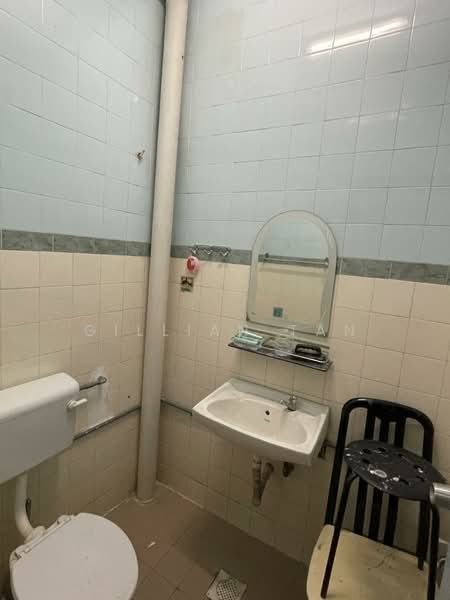 2-storey Terraced House for Rent in Taman Melaka Jaya (Batu Berendam) - Gillian Tan - Bathroom - PropertyGuru.com.my