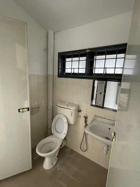 2-storey Terraced House for Rent in Taman Melaka Jaya (Batu Berendam) - Gillian Tan - Bathroom - PropertyGuru.com.my