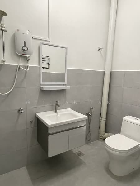 2-storey Terraced House for Rent in Taman Melaka Jaya (Batu Berendam) - Gillian Tan - Bathroom - PropertyGuru.com.my