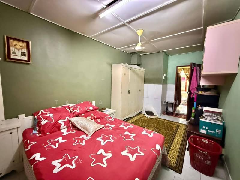 2-storey Terraced House for Sale in Bandar Baru Bangi (Selangor) - Tasya Ruslan - Bedroom - PropertyGuru.com.my