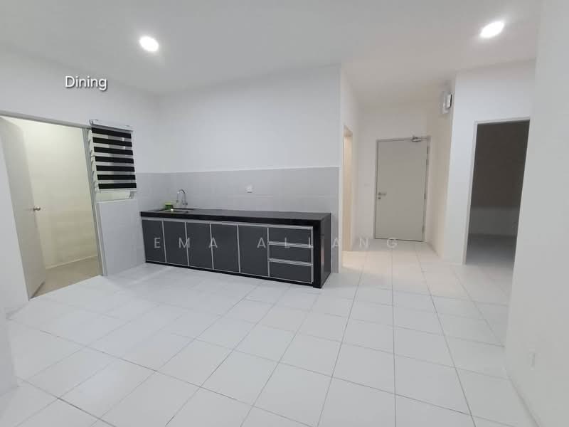 Condominium for Rent at Residensi Sateria - EMA ALLANG - Dining Room - PropertyGuru.com.my