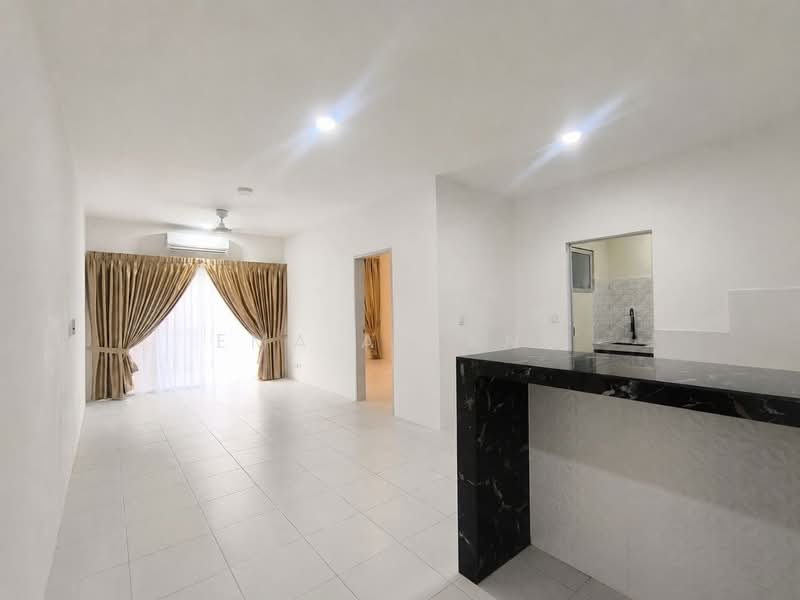 Kondominium untuk Disewa di Residensi Sateria - EMA ALLANG - Living Room - PropertyGuru.com.my